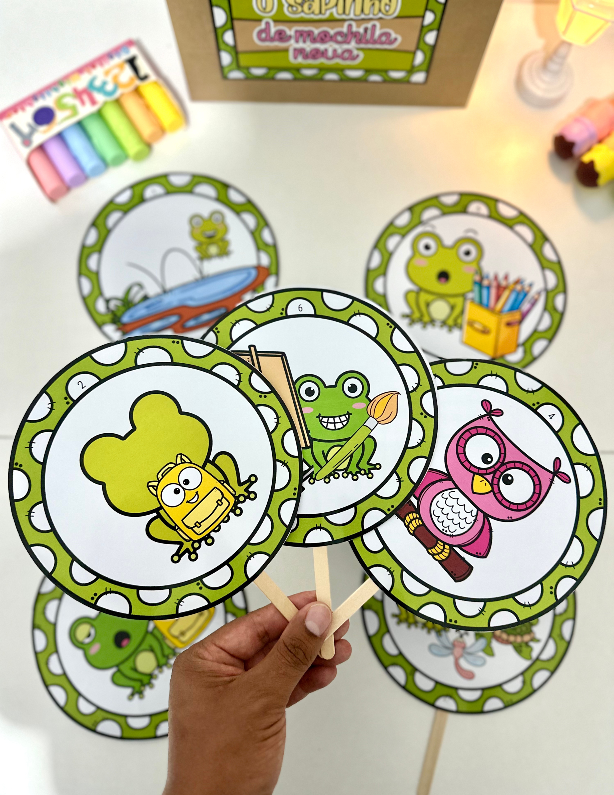 SACOLA "O SAPINHO DA MOCHILA NOVA" - Imagem 3