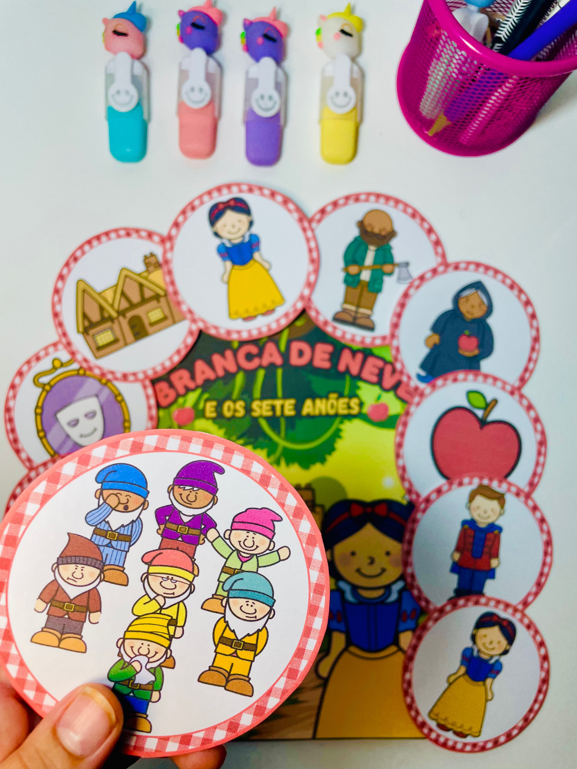 LUVA DE HISTÓRIA - BRANCA DE NEVE - Imagem 3