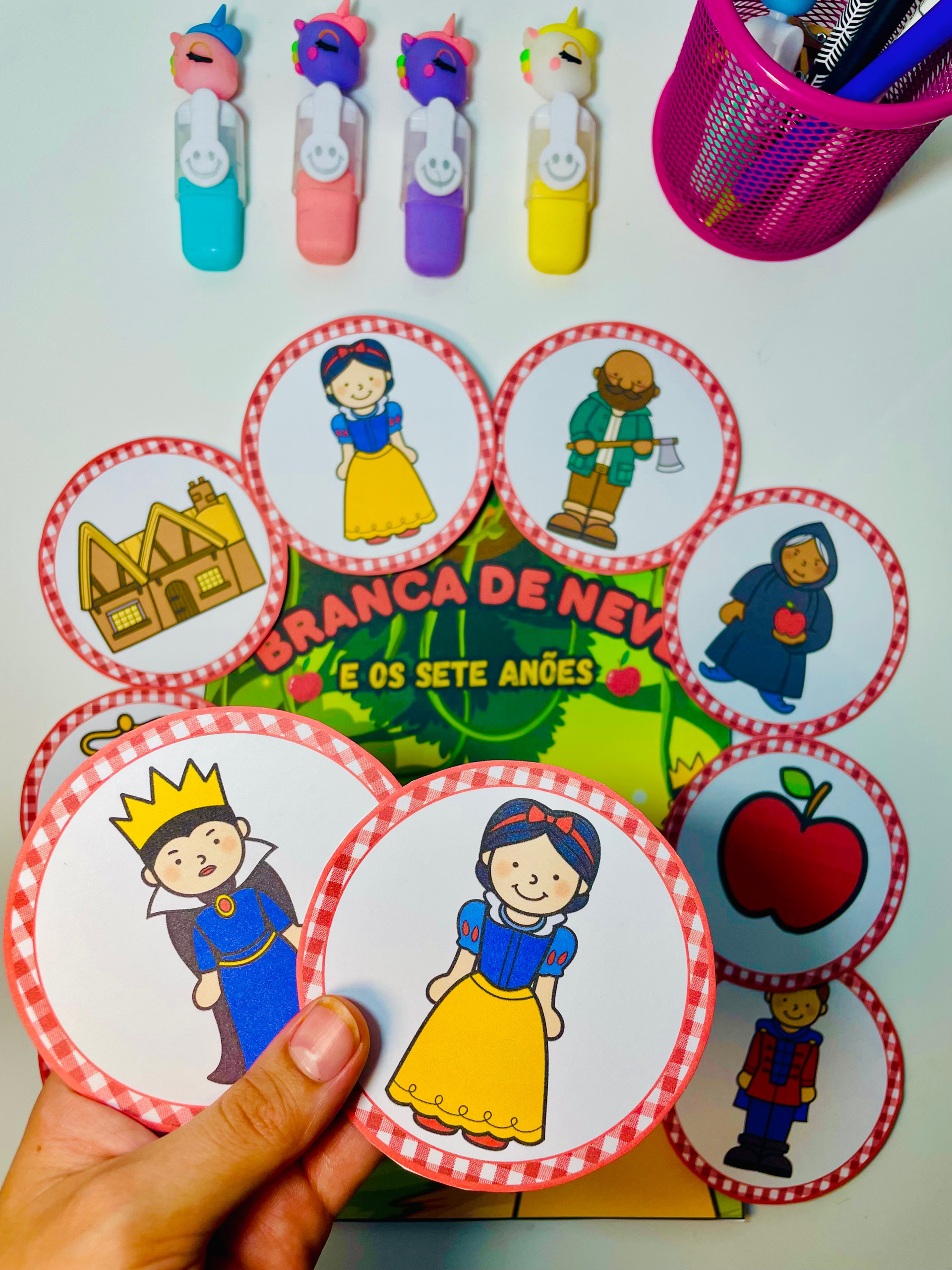 LUVA DE HISTÓRIA - BRANCA DE NEVE - Imagem 4