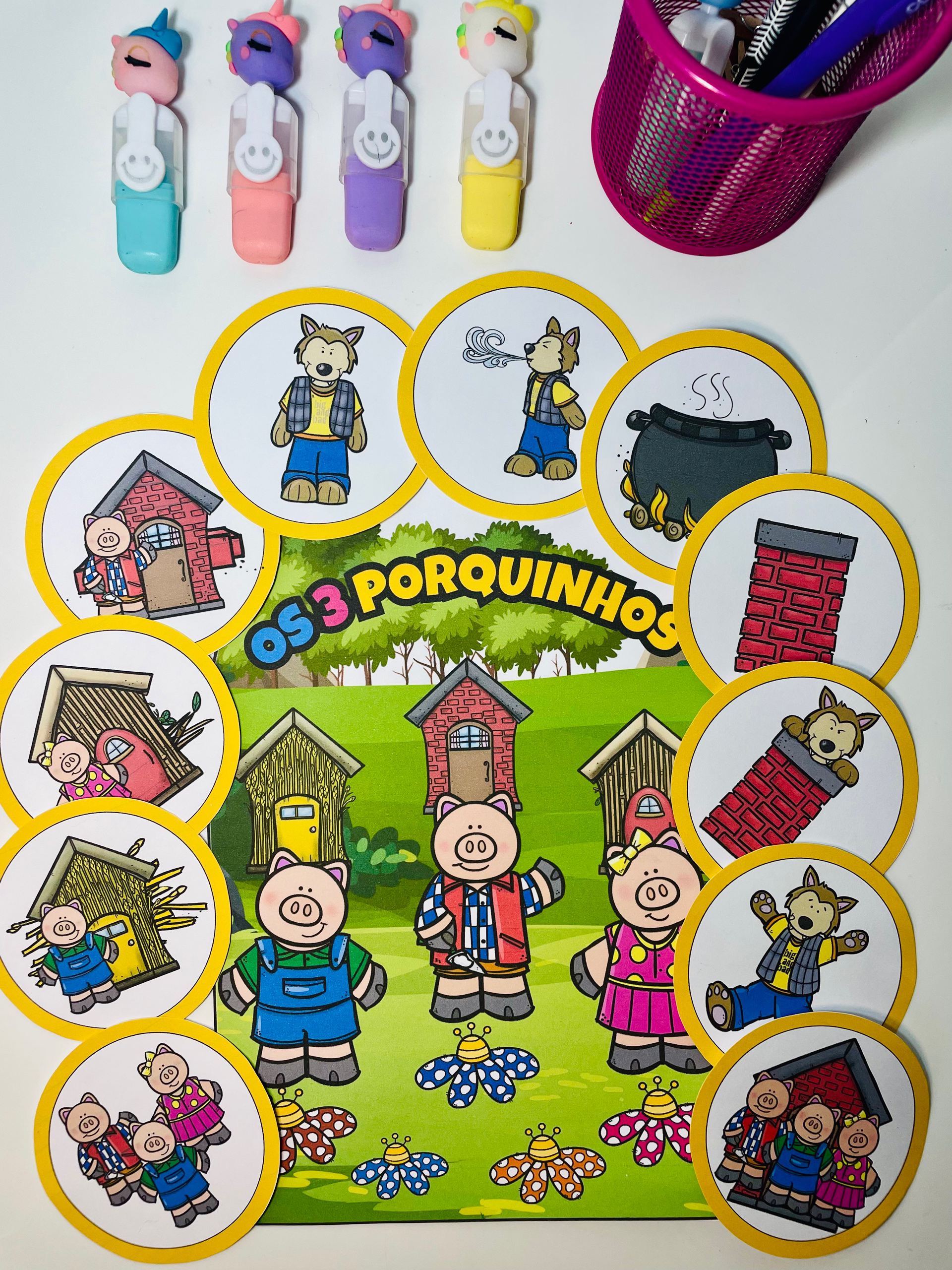 LUVA DE HISTÓRIA - OS TRÊS PORQUINHOS