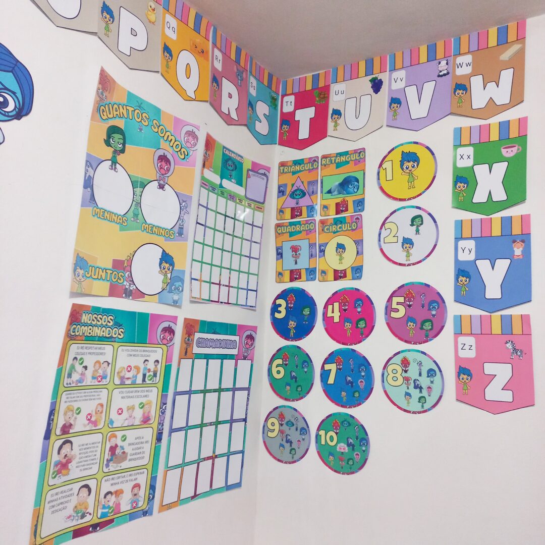 KIT SALA TEMA DIVERTIDAMENTE