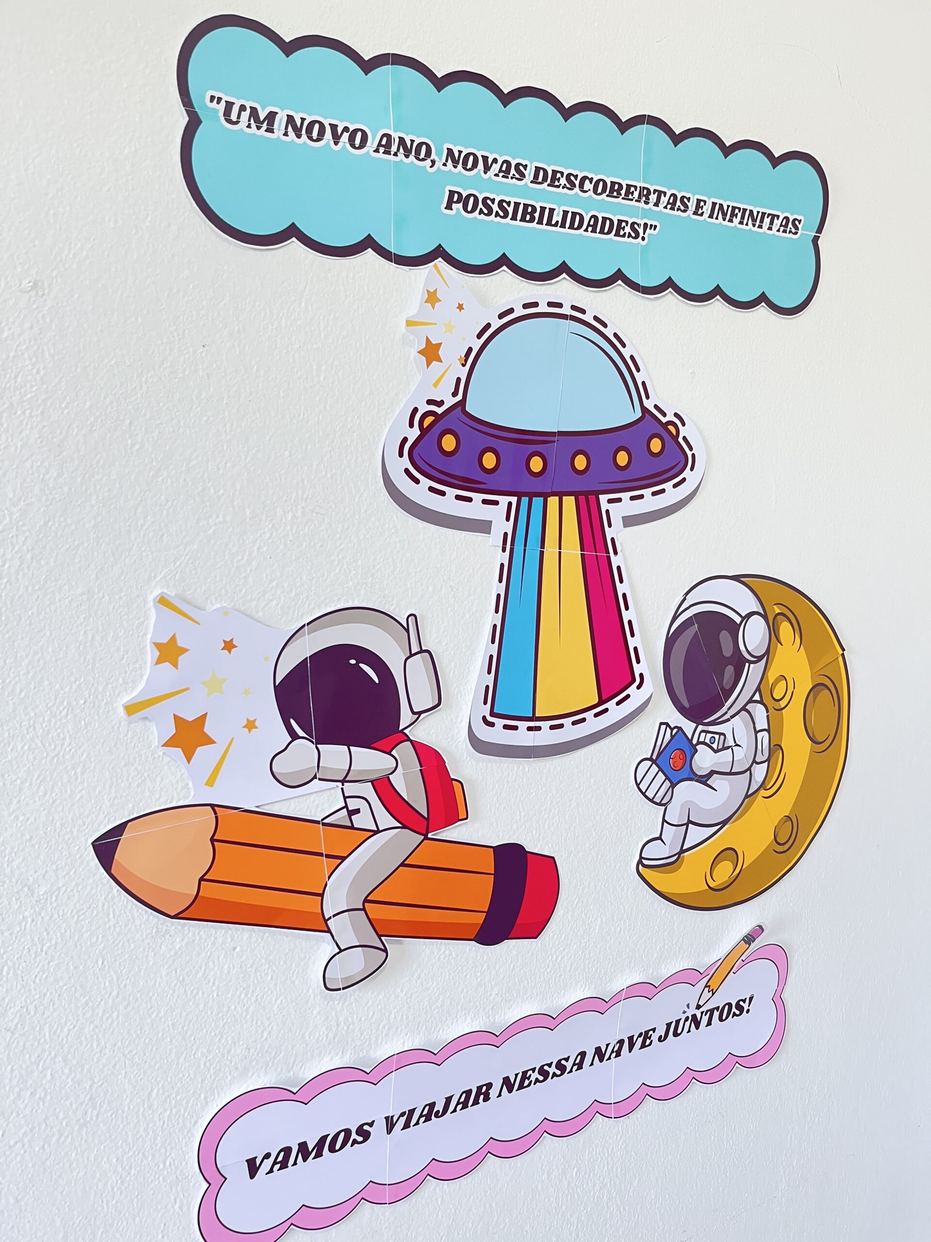 PAINEL VOLTA ÀS AULAS: TEMA ASTRONAUTA